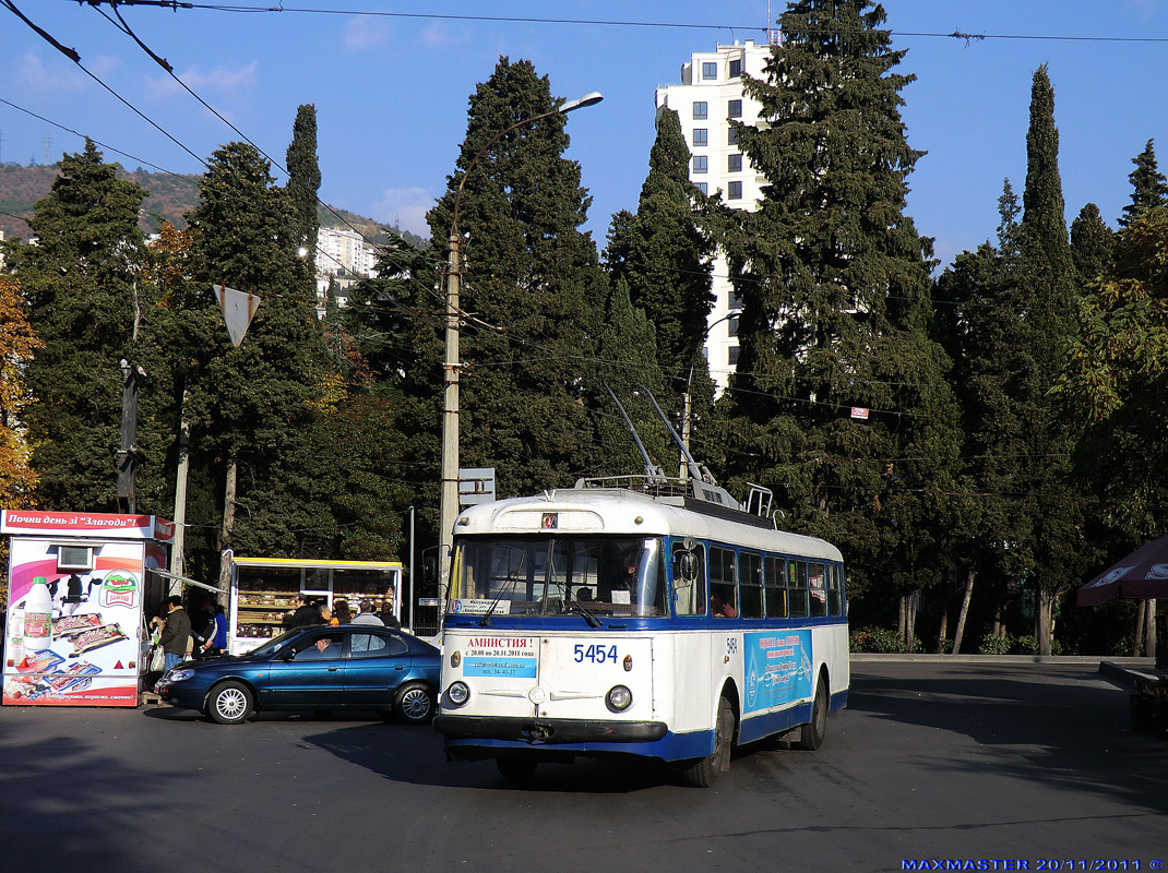 Крымский троллейбус, Škoda 9Tr18 № 5454