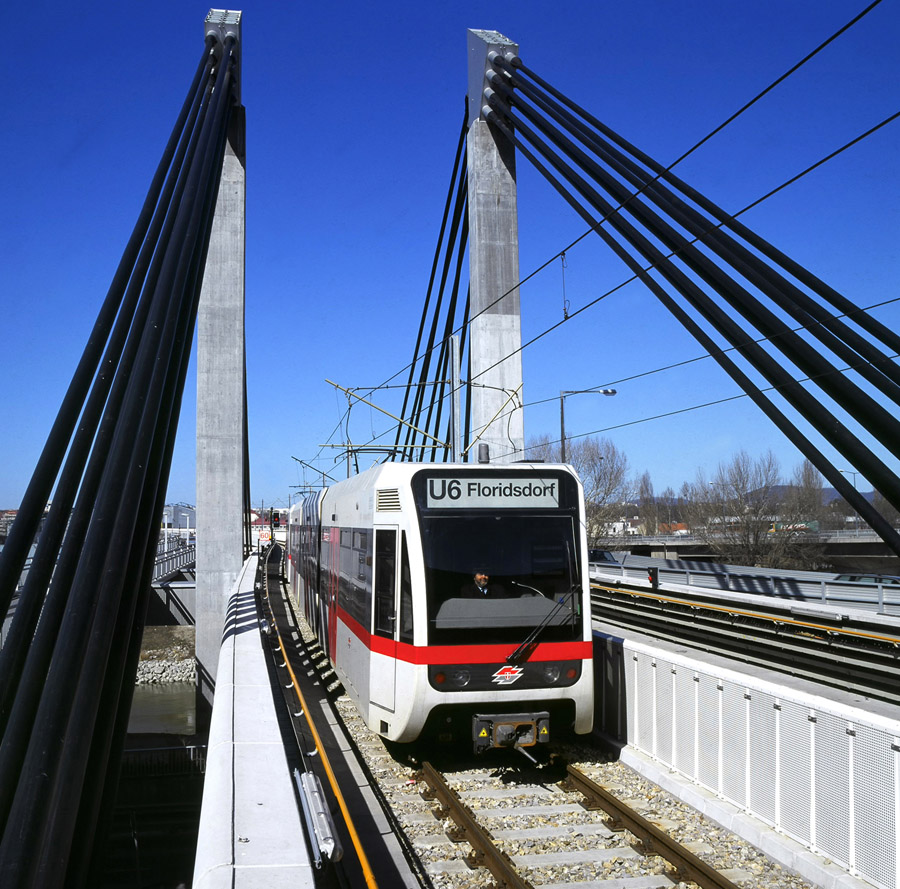 Вена — U-Bahn — линия U6; Вена — Штадтбан