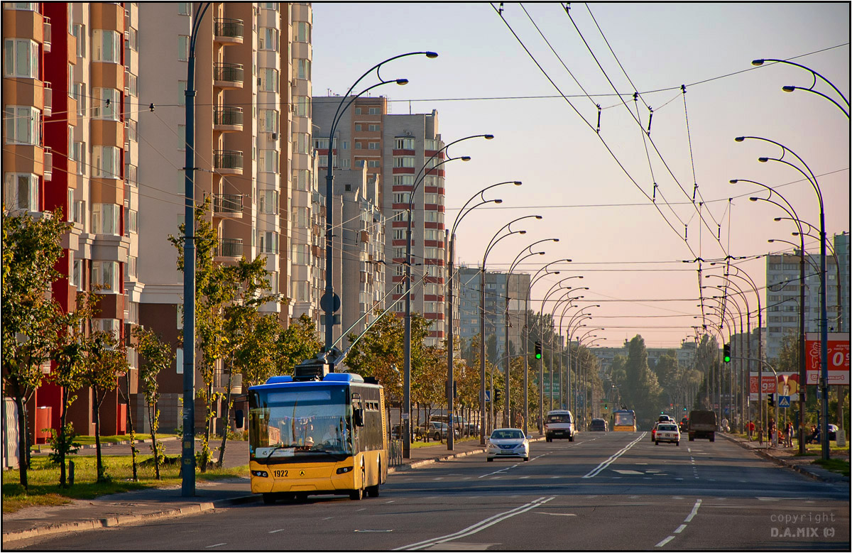 Киев, ЛАЗ E183D1 № 1922