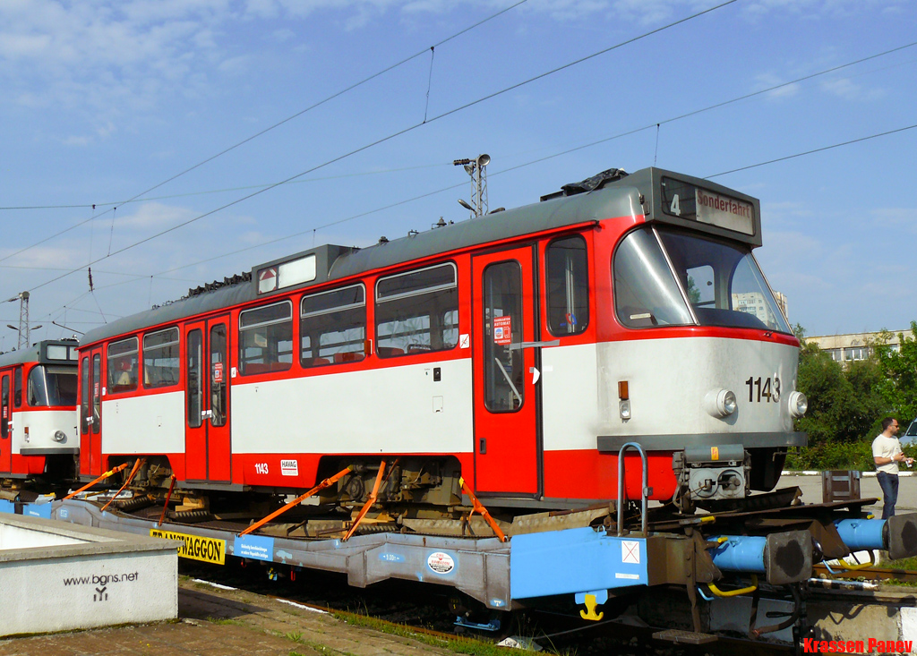 София, Tatra T4DC № 1143; София — Доставка и разтоварване на T4D-C от Хале — юли 2011 г.