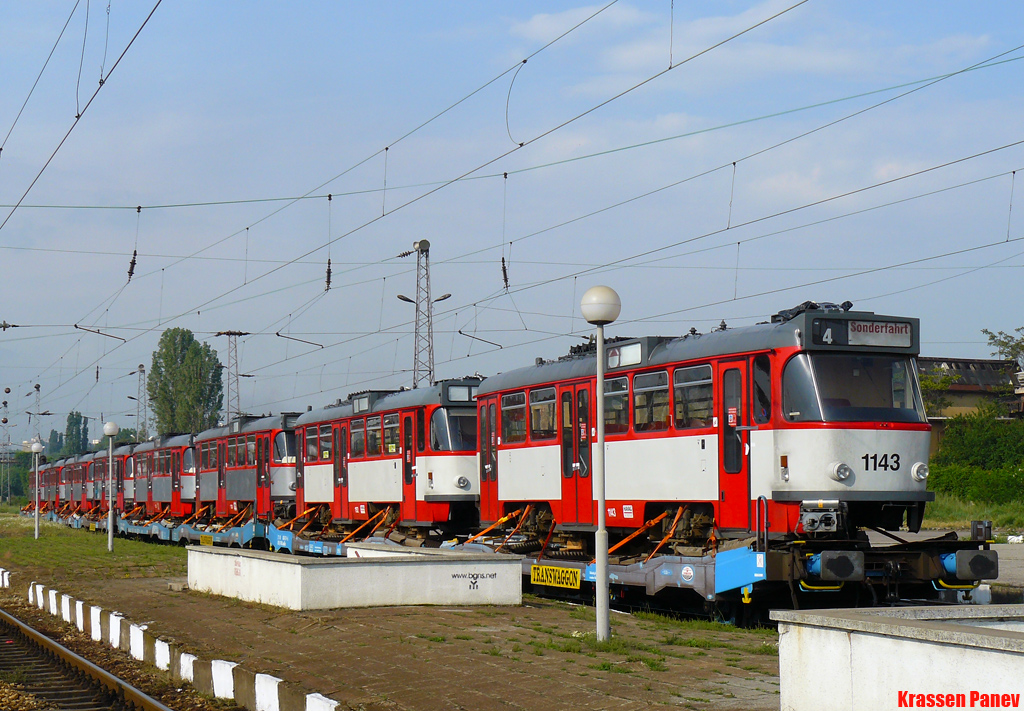 София, Tatra T4DC № 1143; София — Доставка и разтоварване на T4D-C от Хале — юли 2011 г.