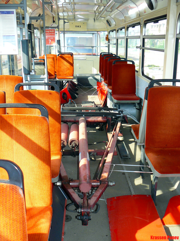 София, Tatra T4DC № 1143; София — Доставка и разтоварване на T4D-C от Хале — юли 2011 г.