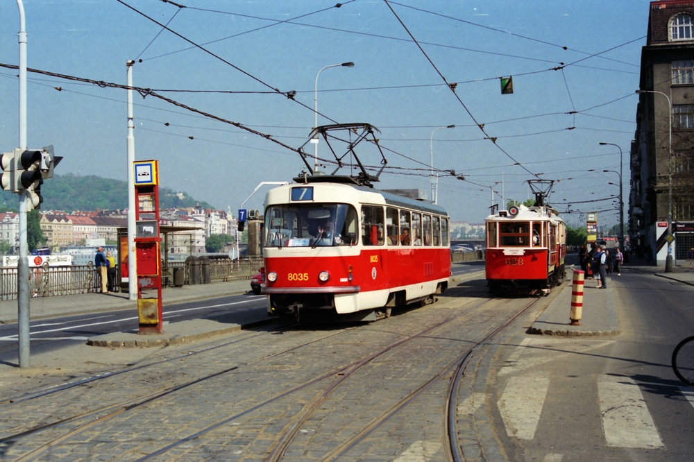 Прага, Tatra T3M № 8035; Прага, Ringhoffer серии 623-692 № 628