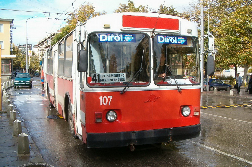 Враца, ЗиУ-682В1УБ № 107