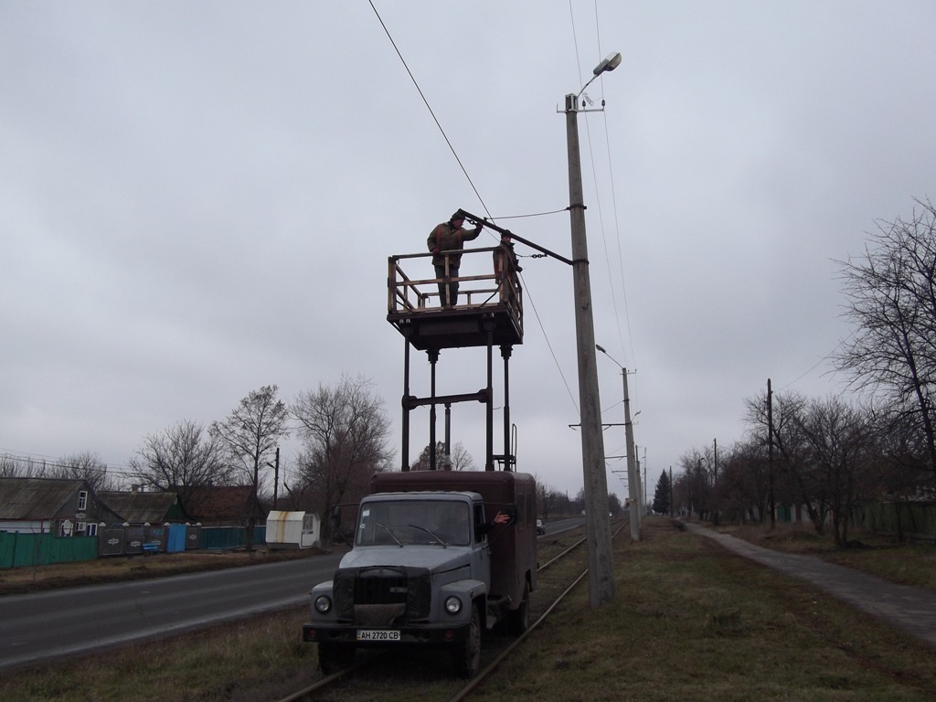 Kostiantynivka — Overhead wire repairs