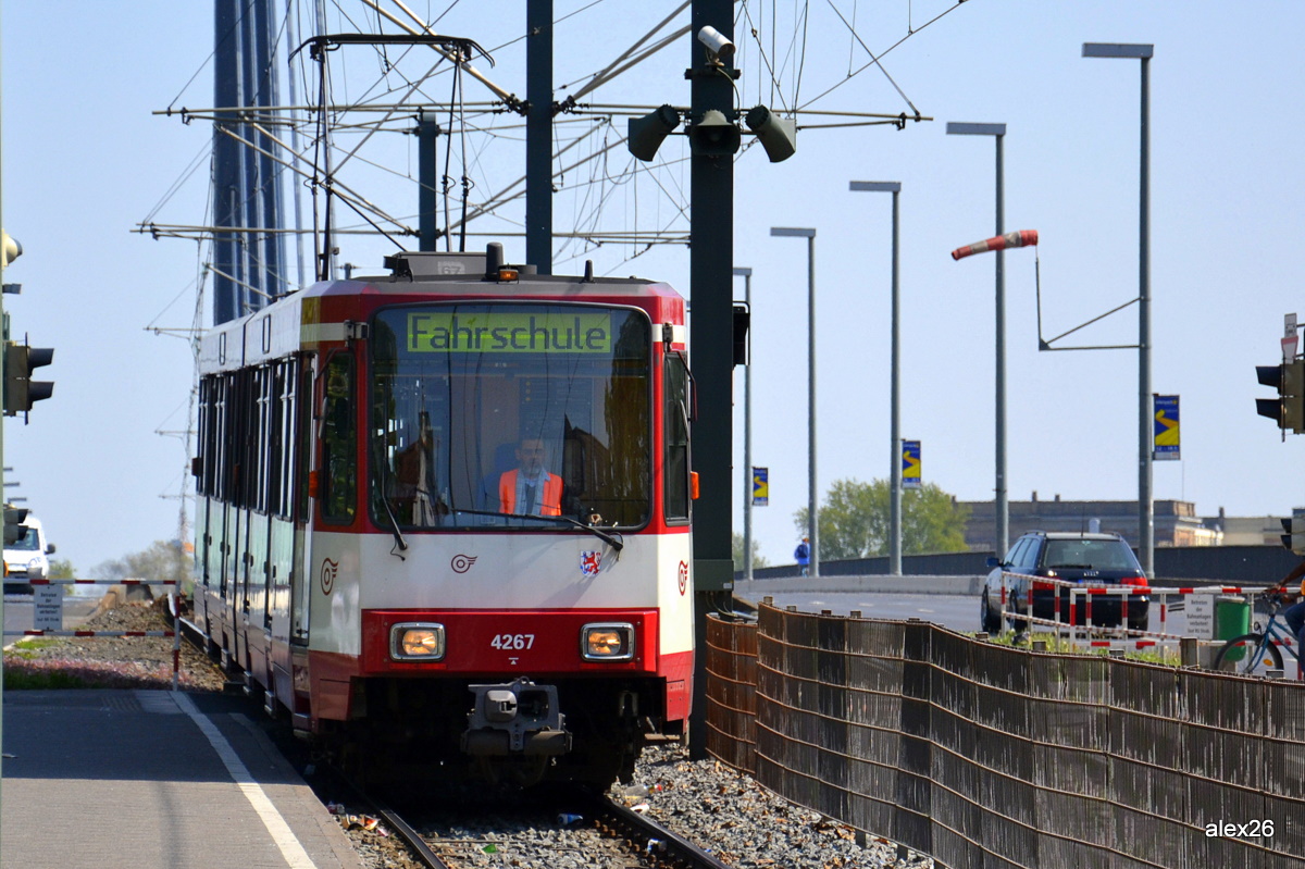 Дюссельдорф, Duewag B80D № 4267
