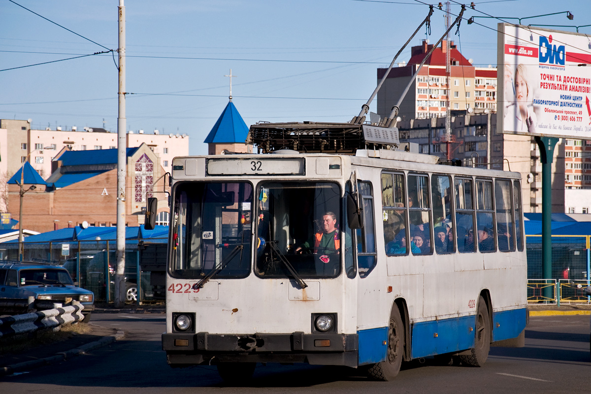 Киев, YMZ T2 № 4229