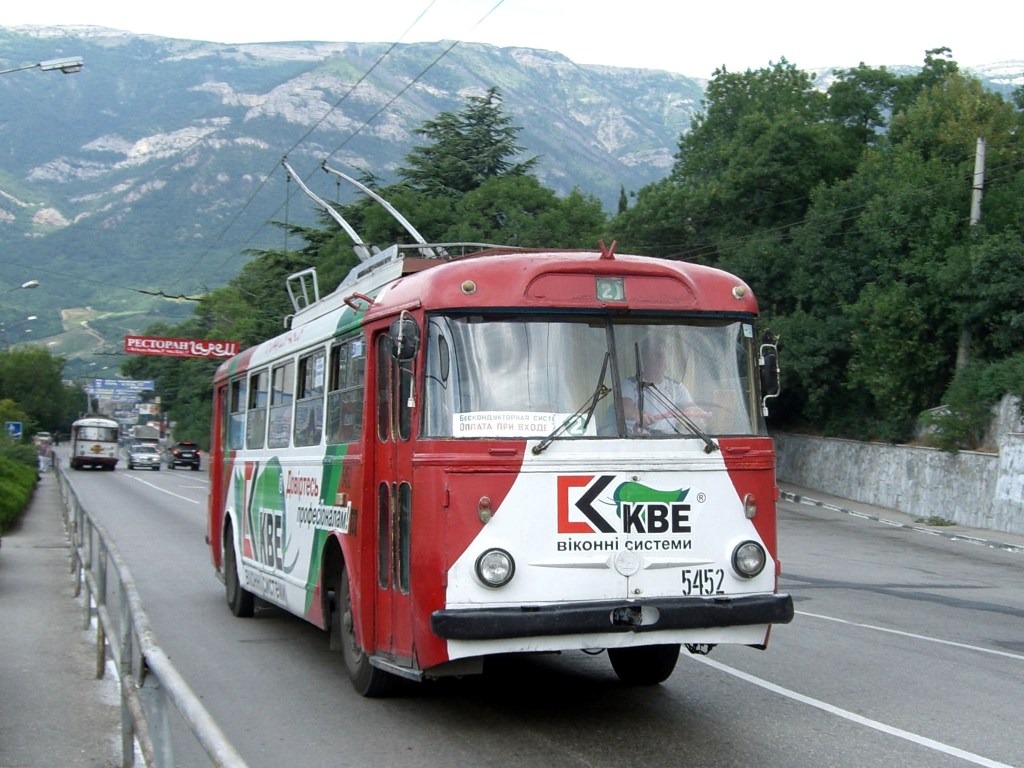 Крымский троллейбус, Škoda 9Tr18 № 5452