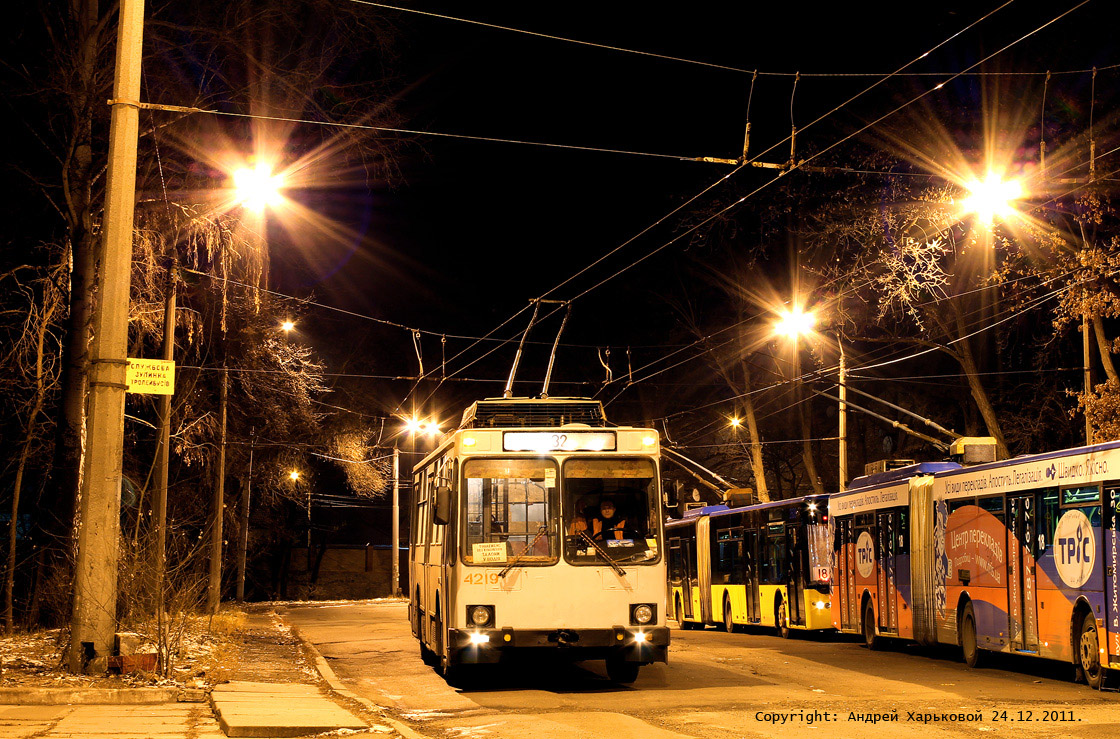 Киев, ЮМЗ Т2 № 4219