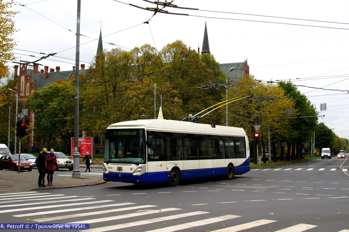 Рига, Škoda 24Tr Irisbus Citelis № 19541