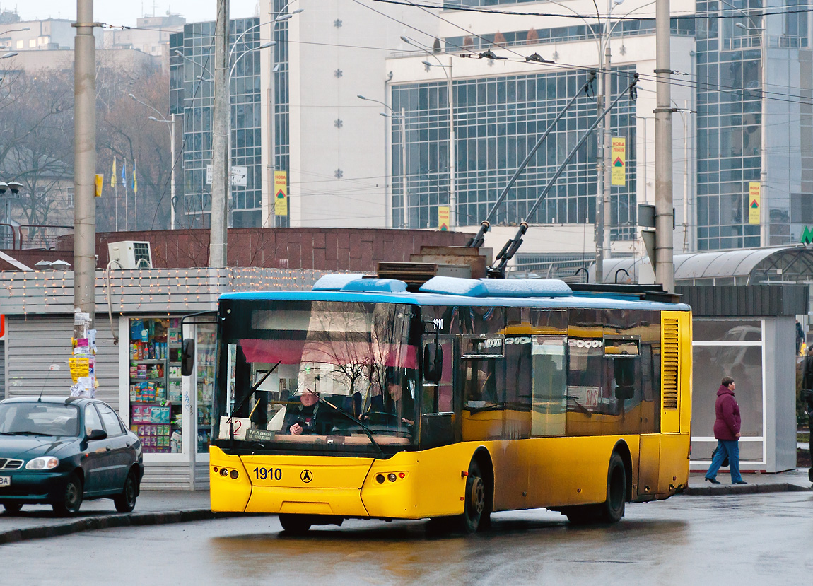 Киев, ЛАЗ E183D1 № 1910