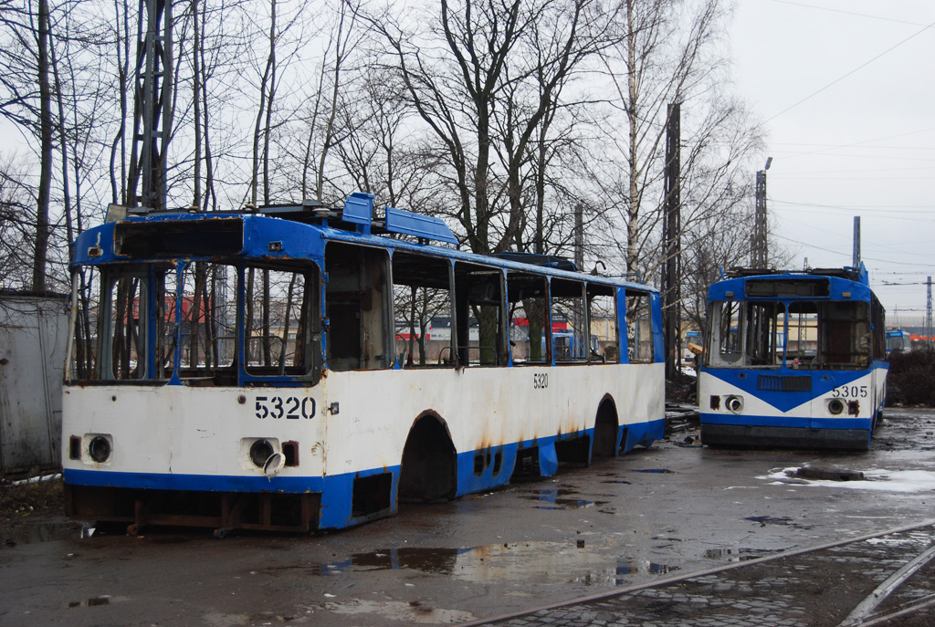 Санкт-Петербург, ЗиУ-682Г [Г00] № 5320; Санкт-Петербург, ЗиУ-682В № 5305