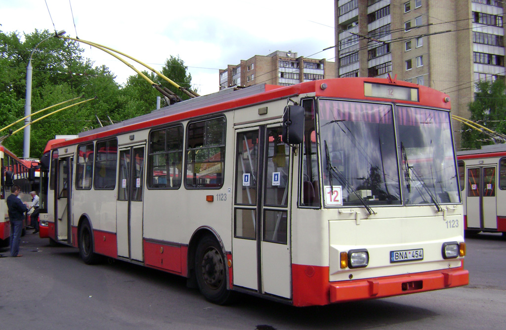 Вильнюс, Škoda 14Tr11/6 № 1123
