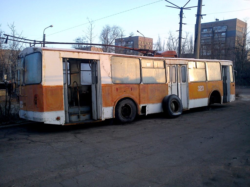 Алчевск, ЗиУ-682В [В00] № 323