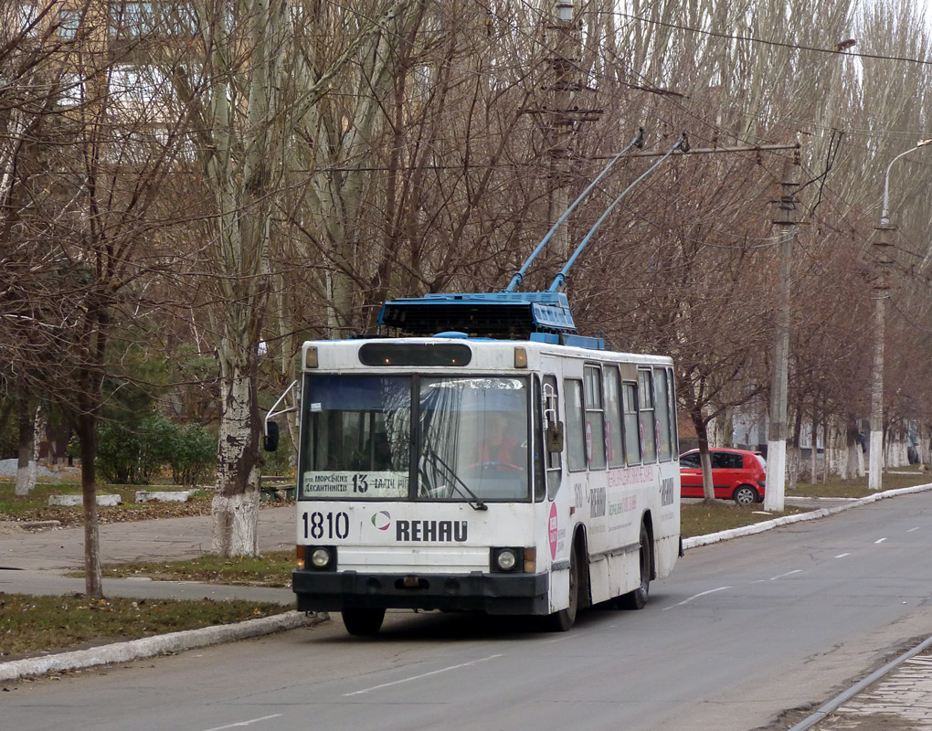 Мариуполь, ЮМЗ Т2 № 1810
