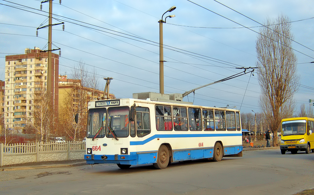Кривой Рог, ЮМЗ Т2 мод. 7 № 664