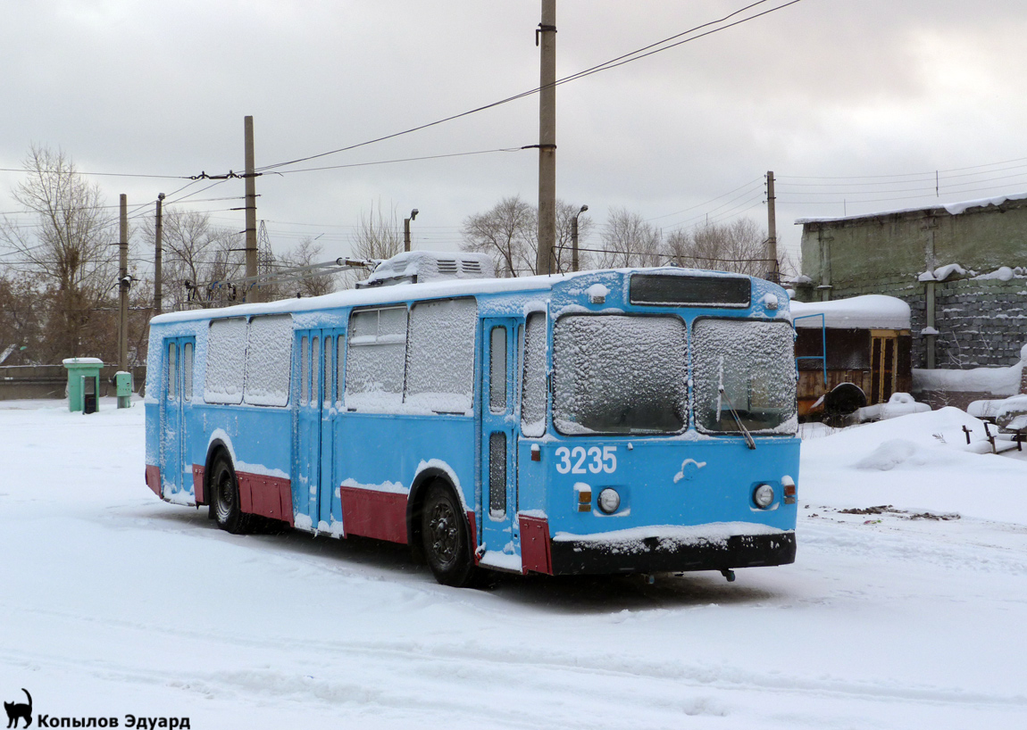 Новосибирск, ЗиУ-682В [В00] № 3235