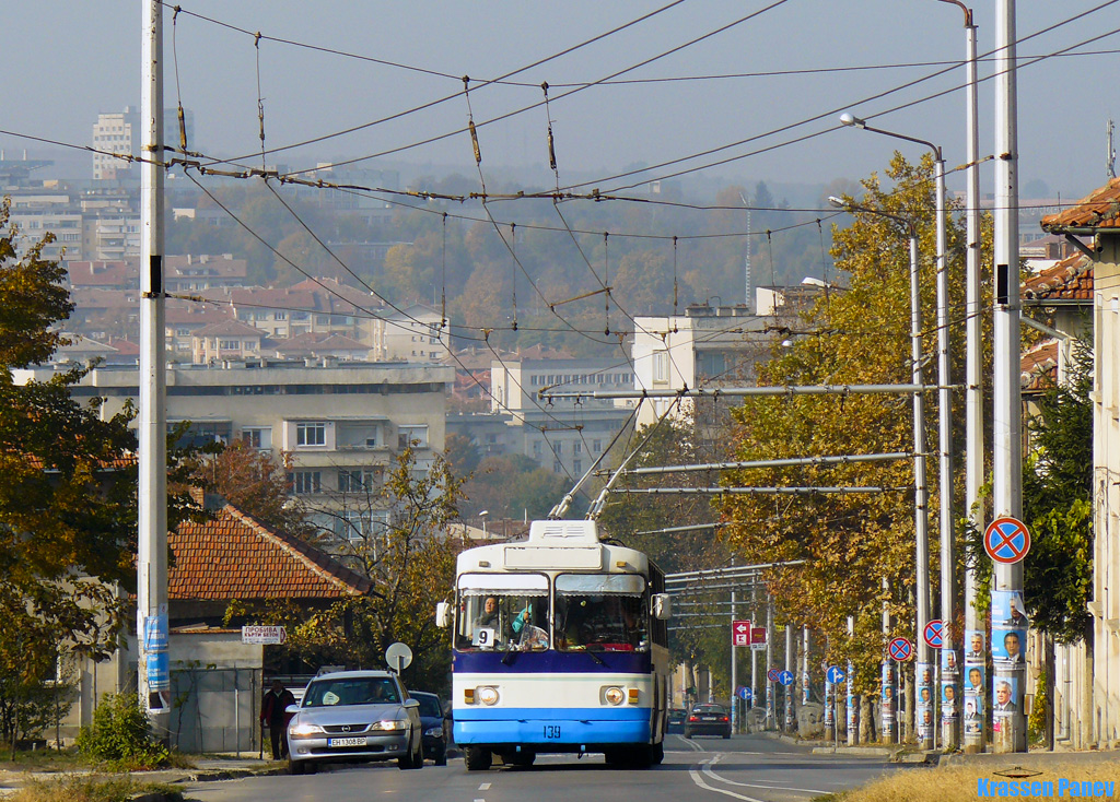 Плевен, ЗиУ-682УП НРБ № 139 (01392)