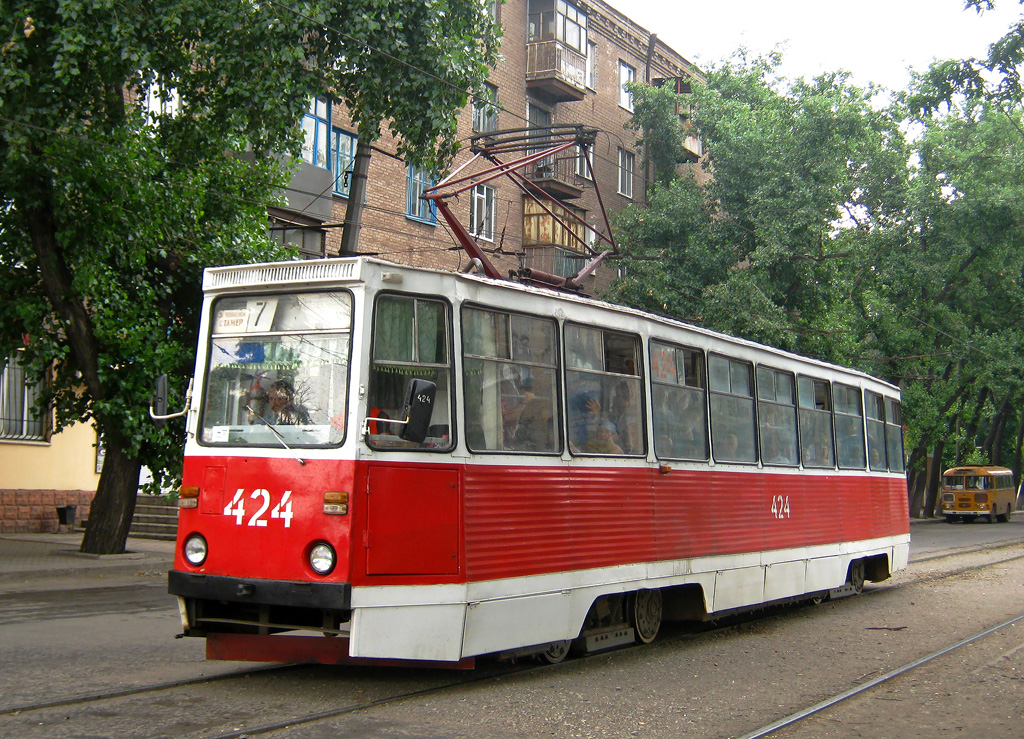 Krivij Rih, 71-605 (KTM-5M3) č. 424