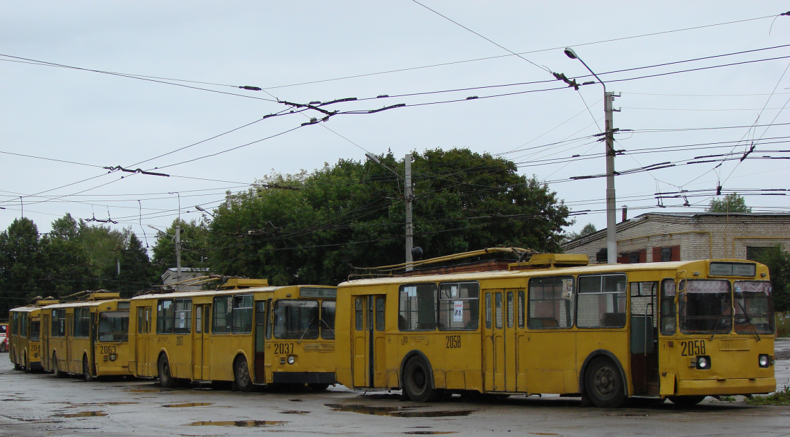 Рязань, ЗиУ-682Г [Г00] № 2058; Рязань, ЗиУ-682Г [Г00] № 2063; Рязань, ЗиУ-682Г [Г00] № 2037.