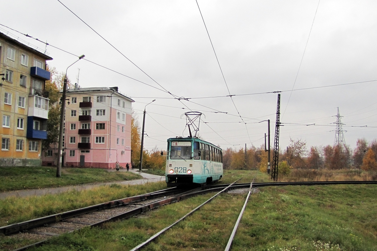 Усолье-Сибирское, 71-605 (КТМ-5М3) № 028
