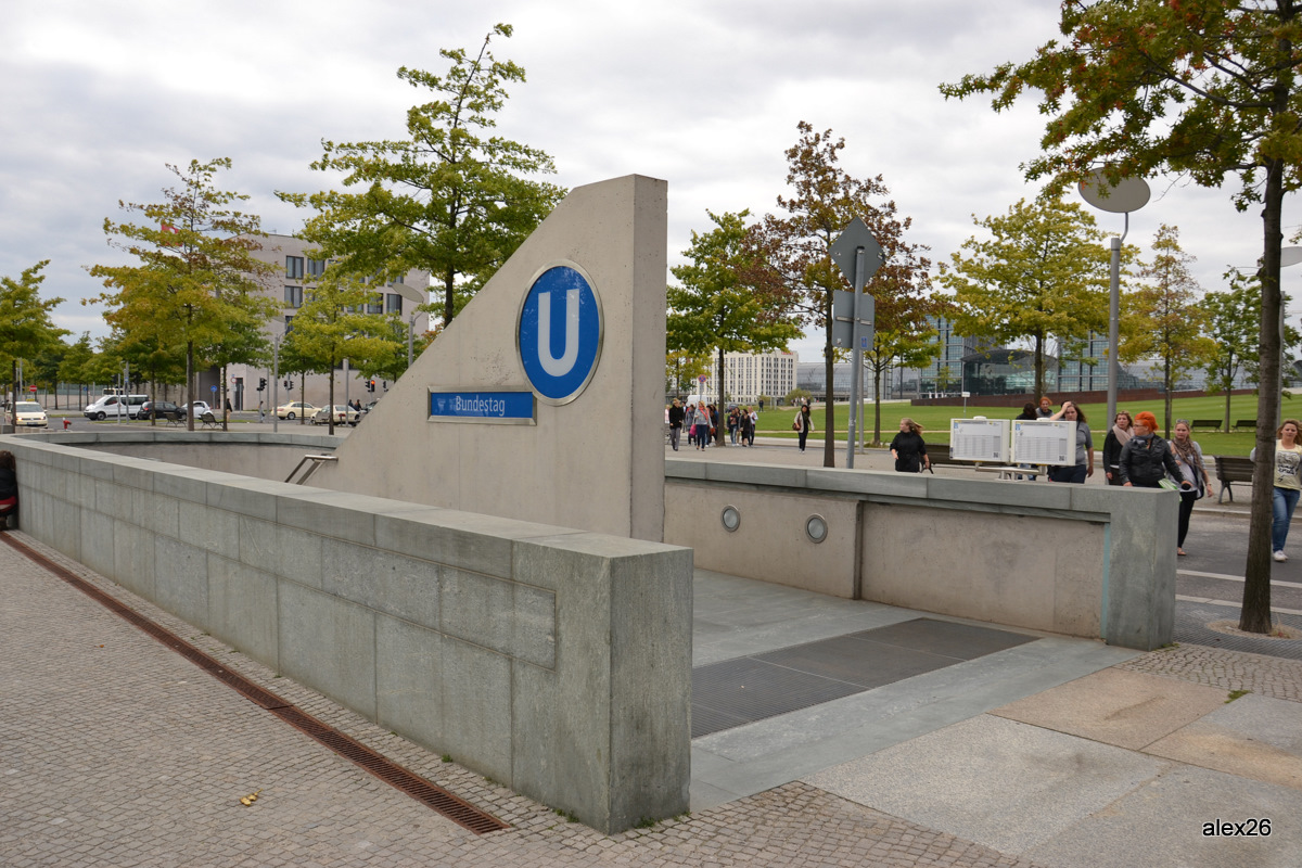 Берлин — U-Bahn — линия U55