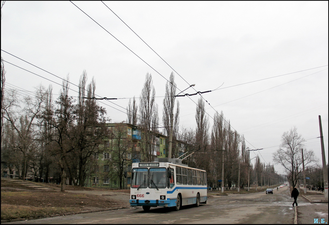 Krzywy Róg, YMZ Т2 mod. 7 Nr 666