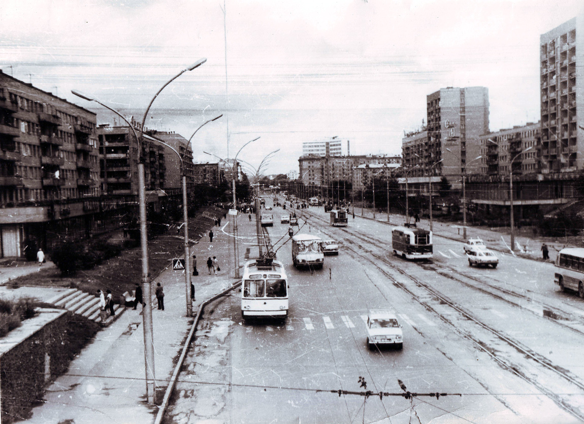 Nowosibirsk, RVZ-6M Nr. 749; Nowosibirsk, ZiU-5D Nr. 426; Nowosibirsk — Historic Photos