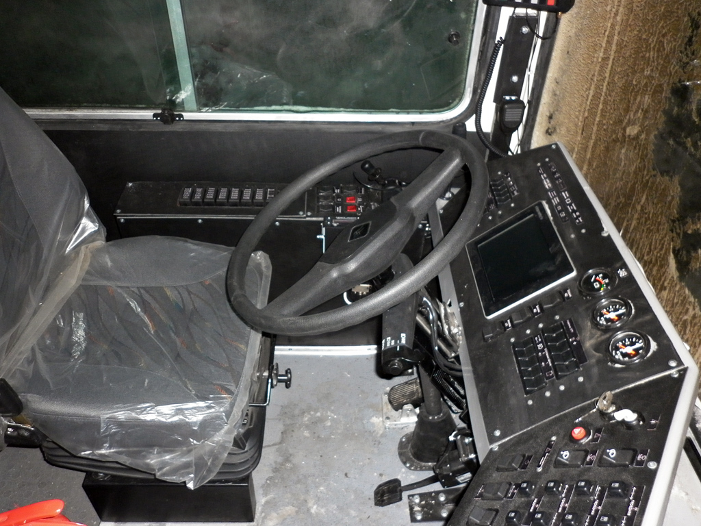 叶卡捷琳堡, VMZ-52981 # 306