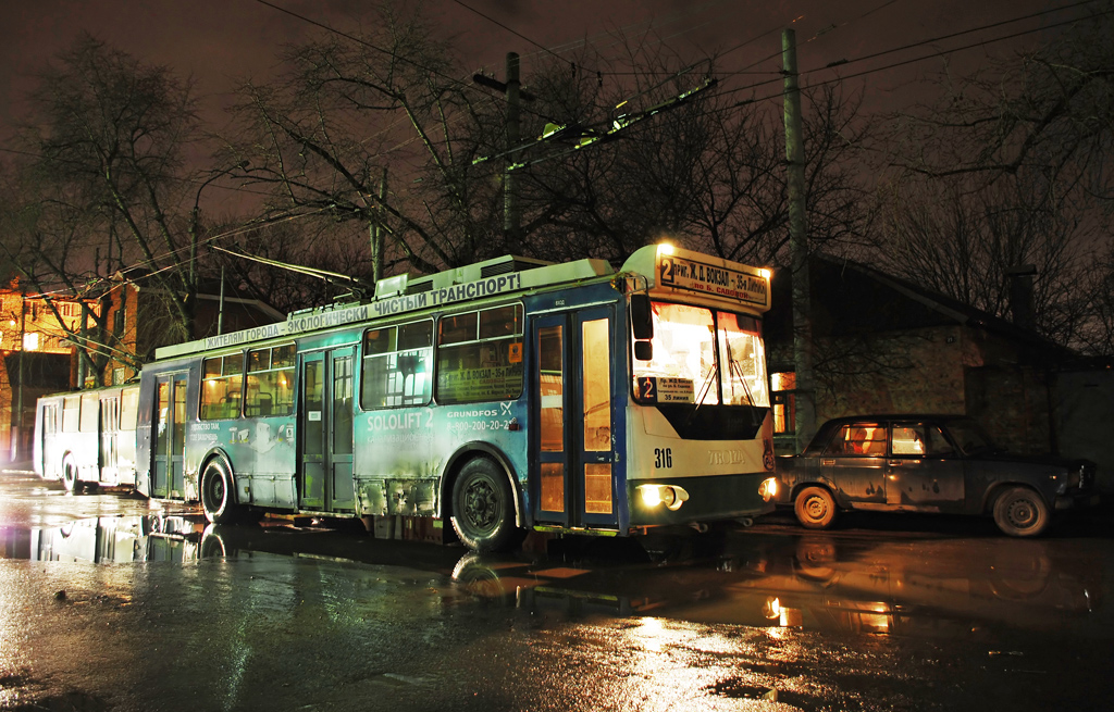 Ростов-на-Дону, ЗиУ-682Г-016.02 (с широкой 1-й дверью) № 316