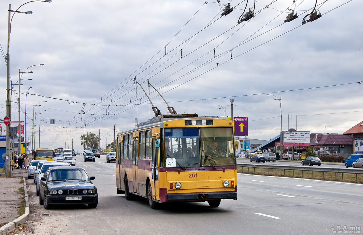 Киев, Škoda 14Tr02 № 261