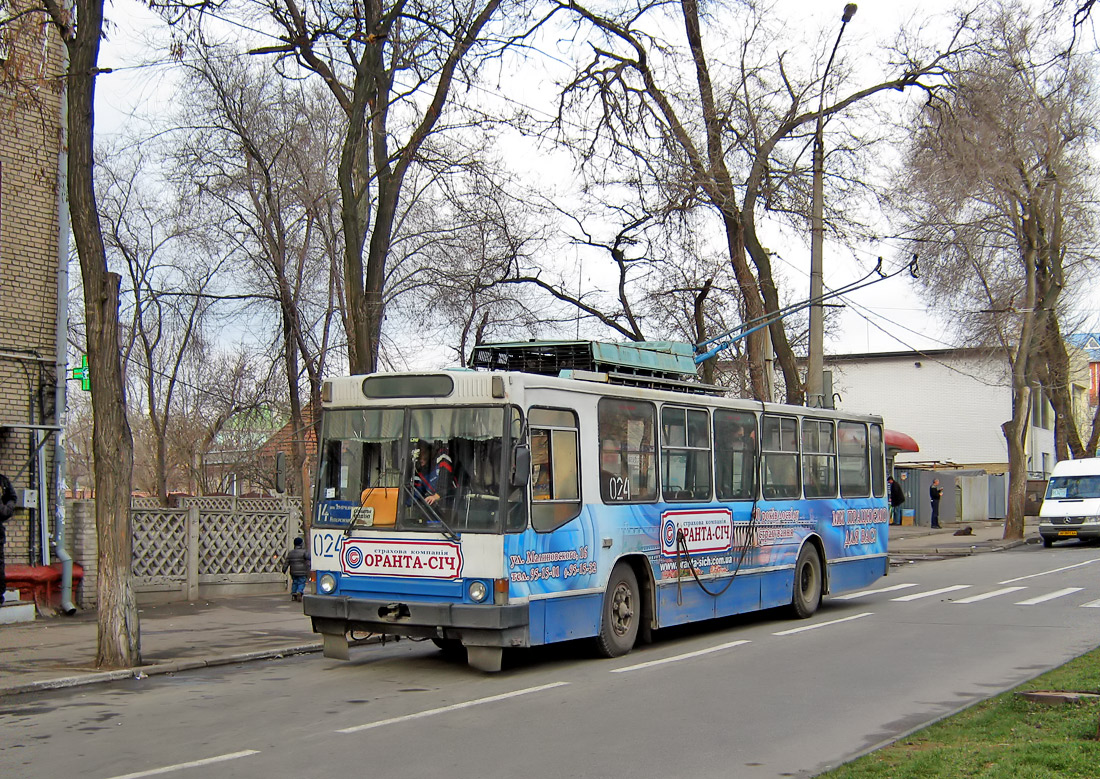 Запорожье, ЮМЗ Т2 № 024