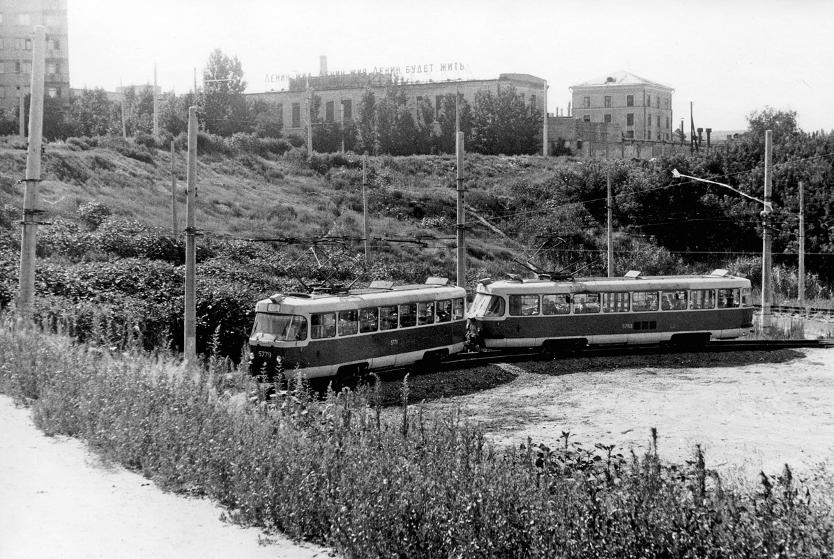 Волгоград, Tatra T3SU № 5779; Волгоград, Tatra T3SU № 5780