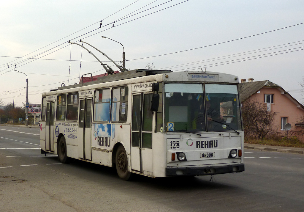 Ивано-Франковск, Škoda 14Tr02 № 128
