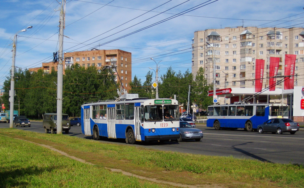 Izhevsk, ZiU-682V Br. 1223