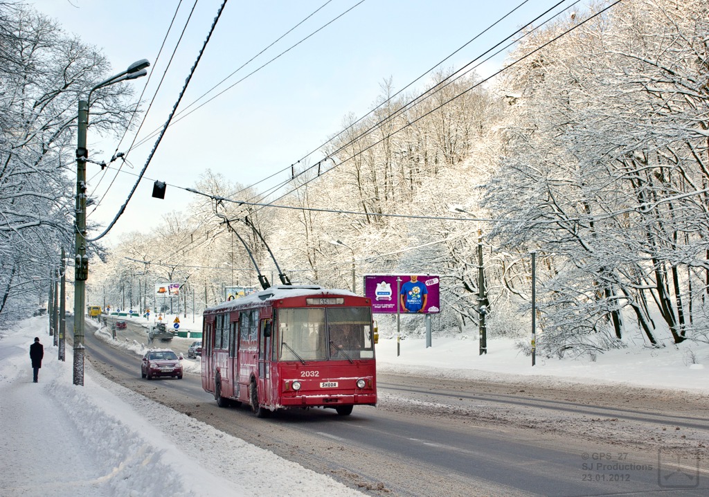 Киев, Škoda 14Tr89/6 № 2032