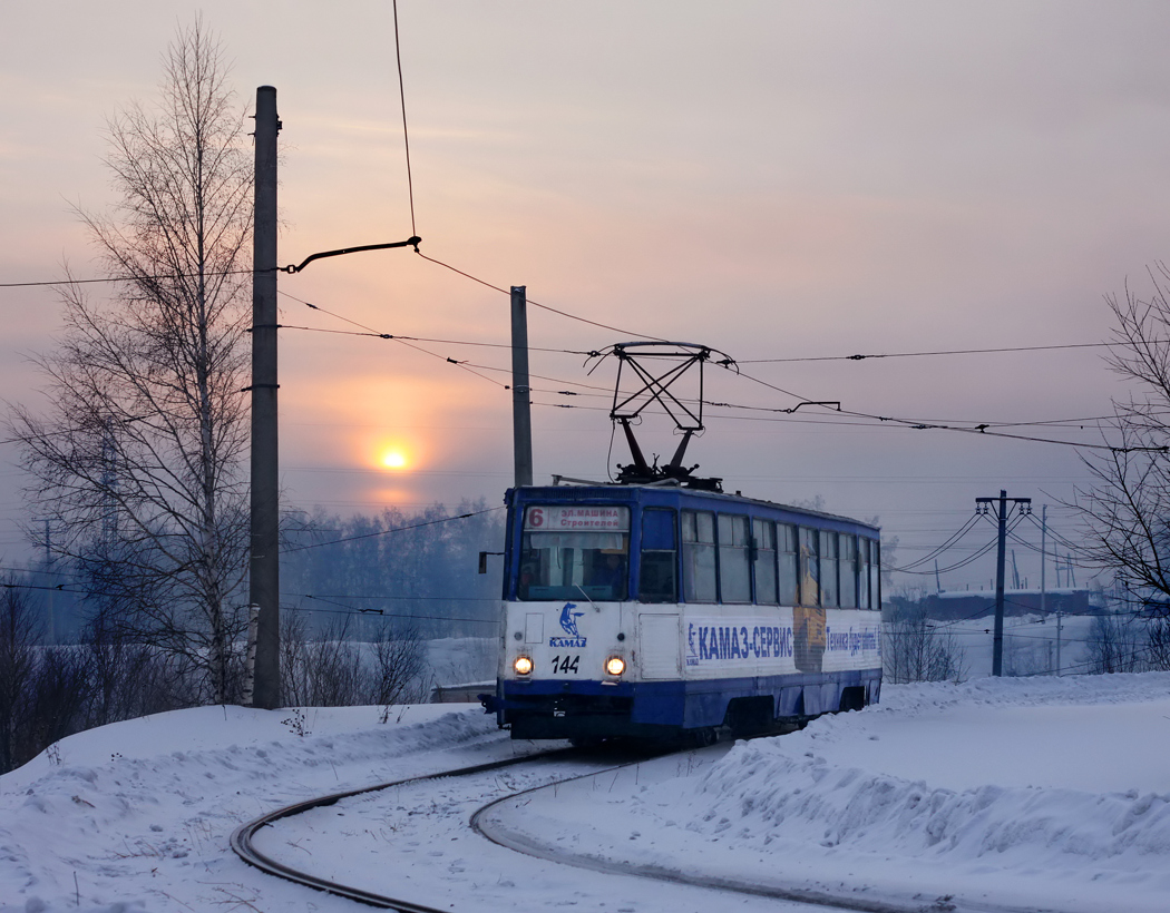 Прокопьевск, 71-605 (КТМ-5М3) № 144