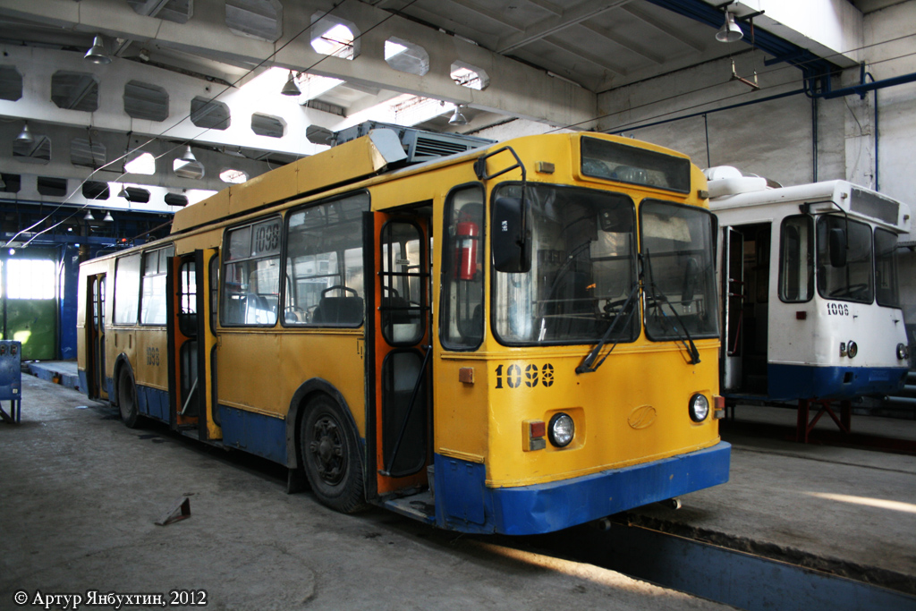 Уфа, БТЗ-5276-01 № 1098