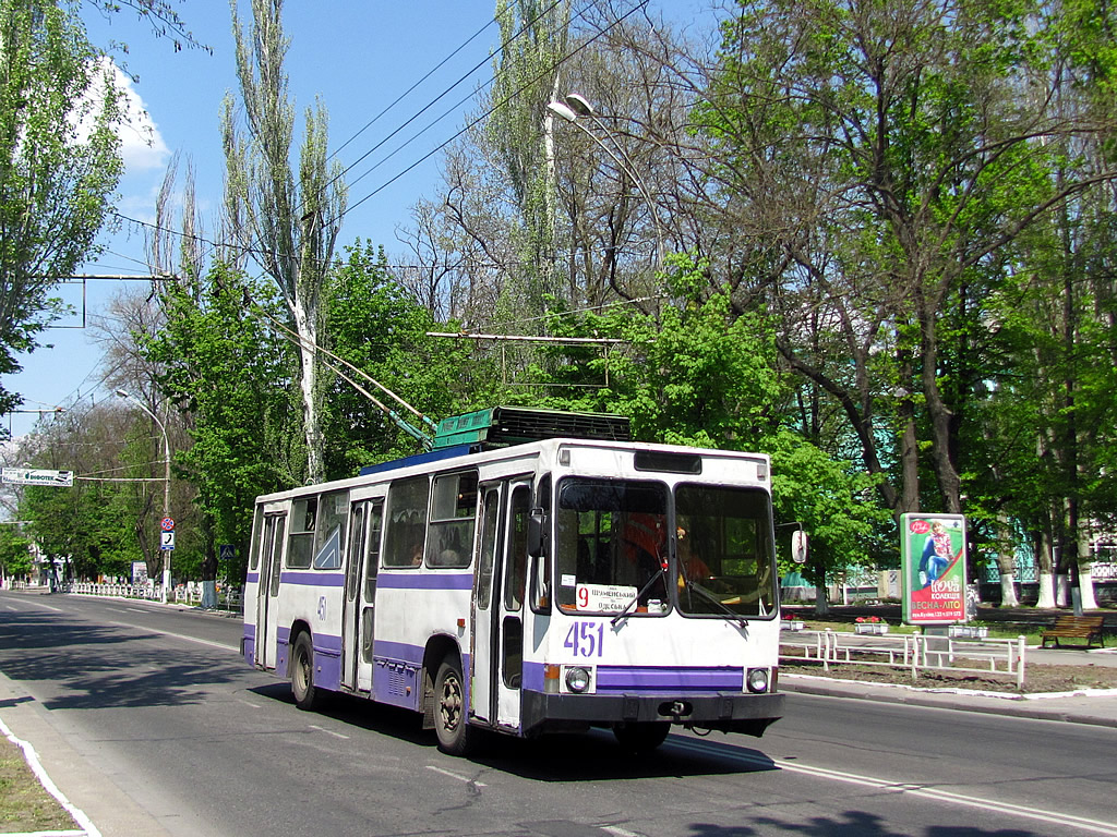 Херсон, ЮМЗ Т1Р (Т2П) № 451
