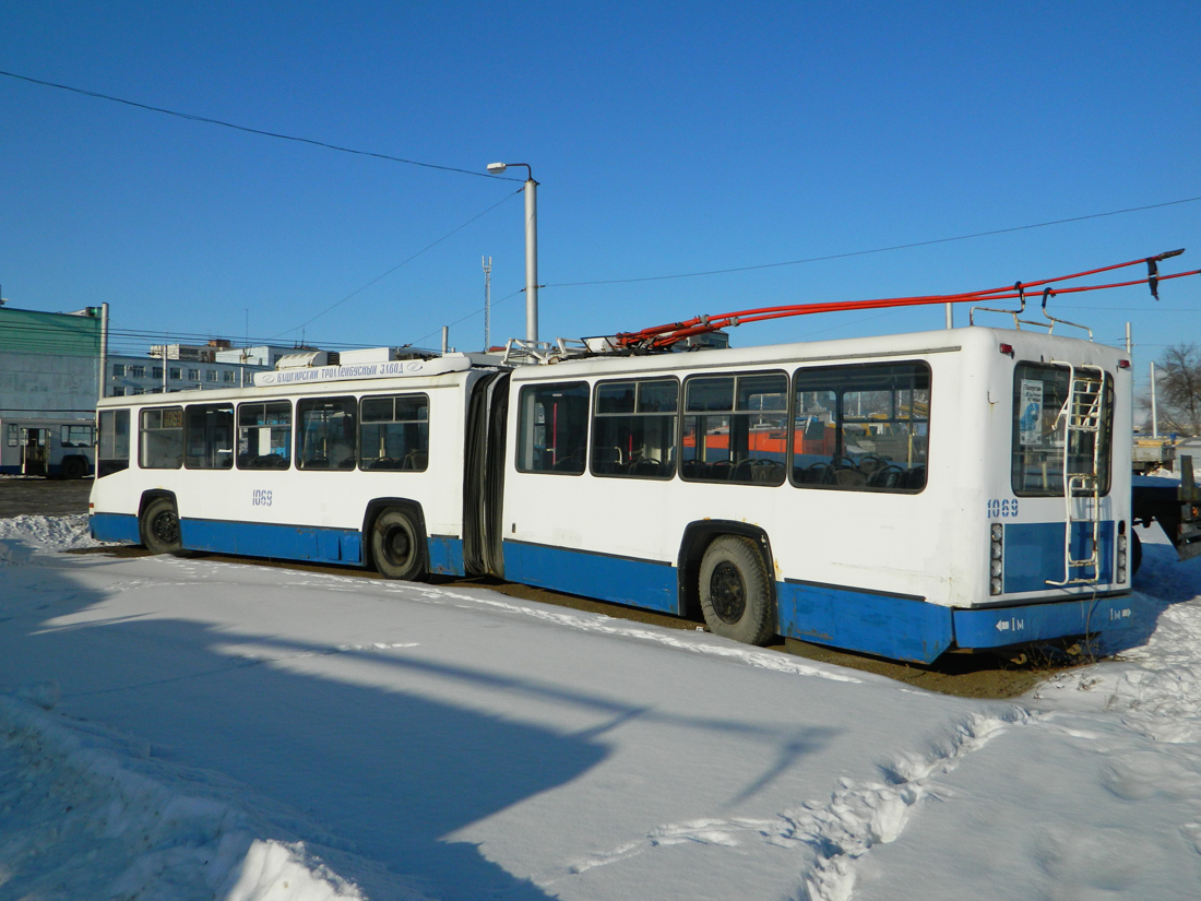 Уфа, ЗиУ-6205М № 1069