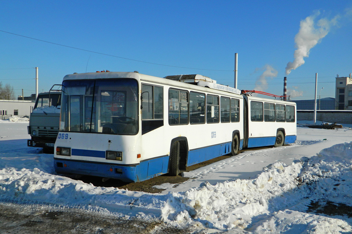 Уфа, ЗиУ-6205М № 1069