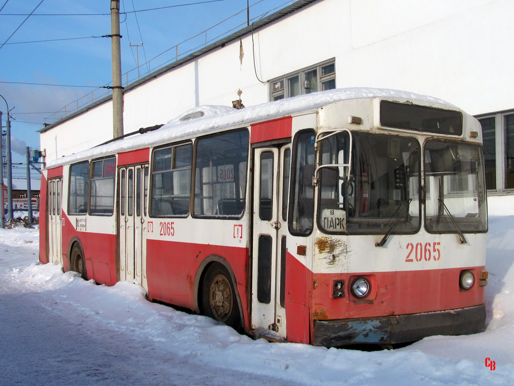Iżewsk, ZiU-682V [V00] Nr 2065