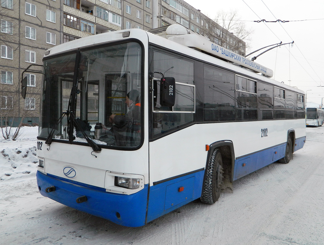Ufa, BTZ-52767A č. 2102
