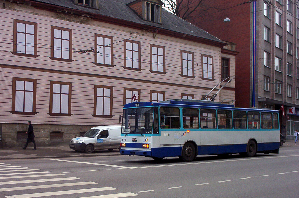Рига, Škoda 14Tr89/6 № 1-110