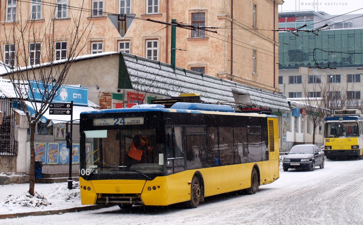 Lvov, LAZ E183D1 č. 106