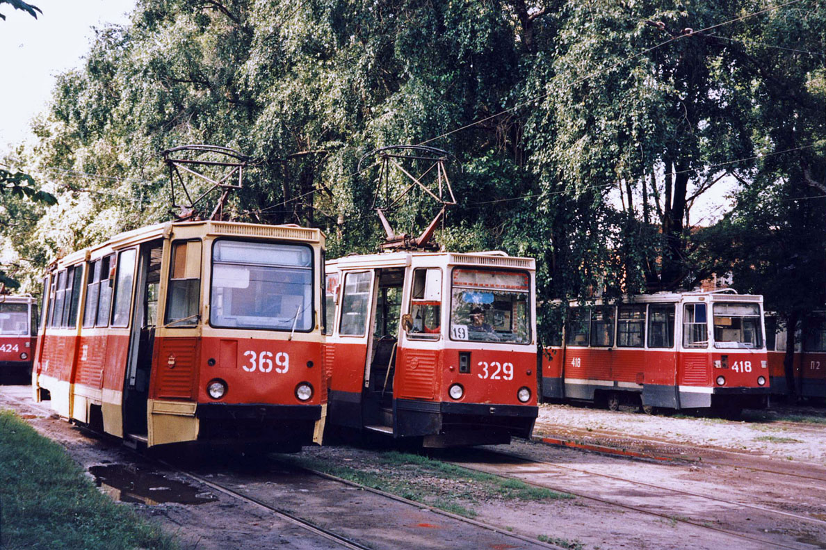 Кривой Рог, 71-605 (КТМ-5М3) № 369; Кривой Рог, 71-605 (КТМ-5М3) № 329; Кривой Рог, 71-605 (КТМ-5М3) № 418