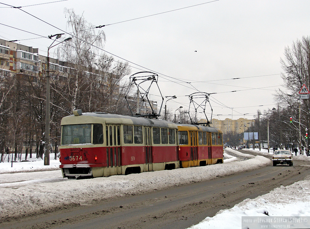 Kijev, Tatra T3SU — 5674