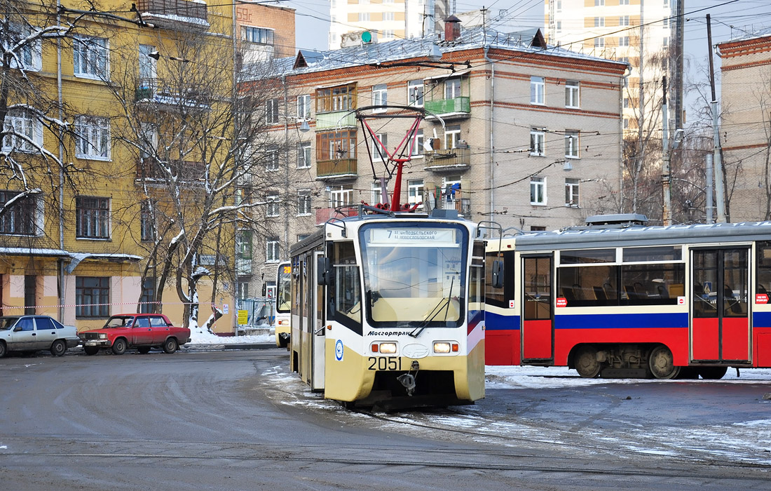 Москва, 71-619К № 2051