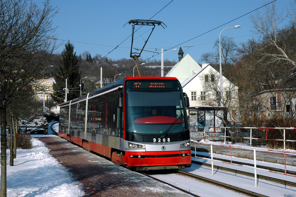 Прага, Škoda 15T1 ForCity Alfa Praha № 9208
