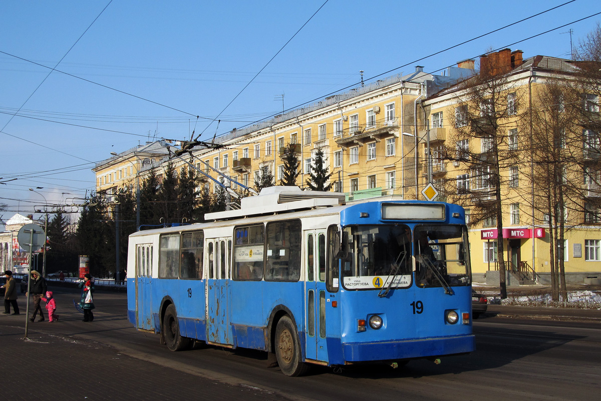 Рыбинск, ВМЗ-170 № 19